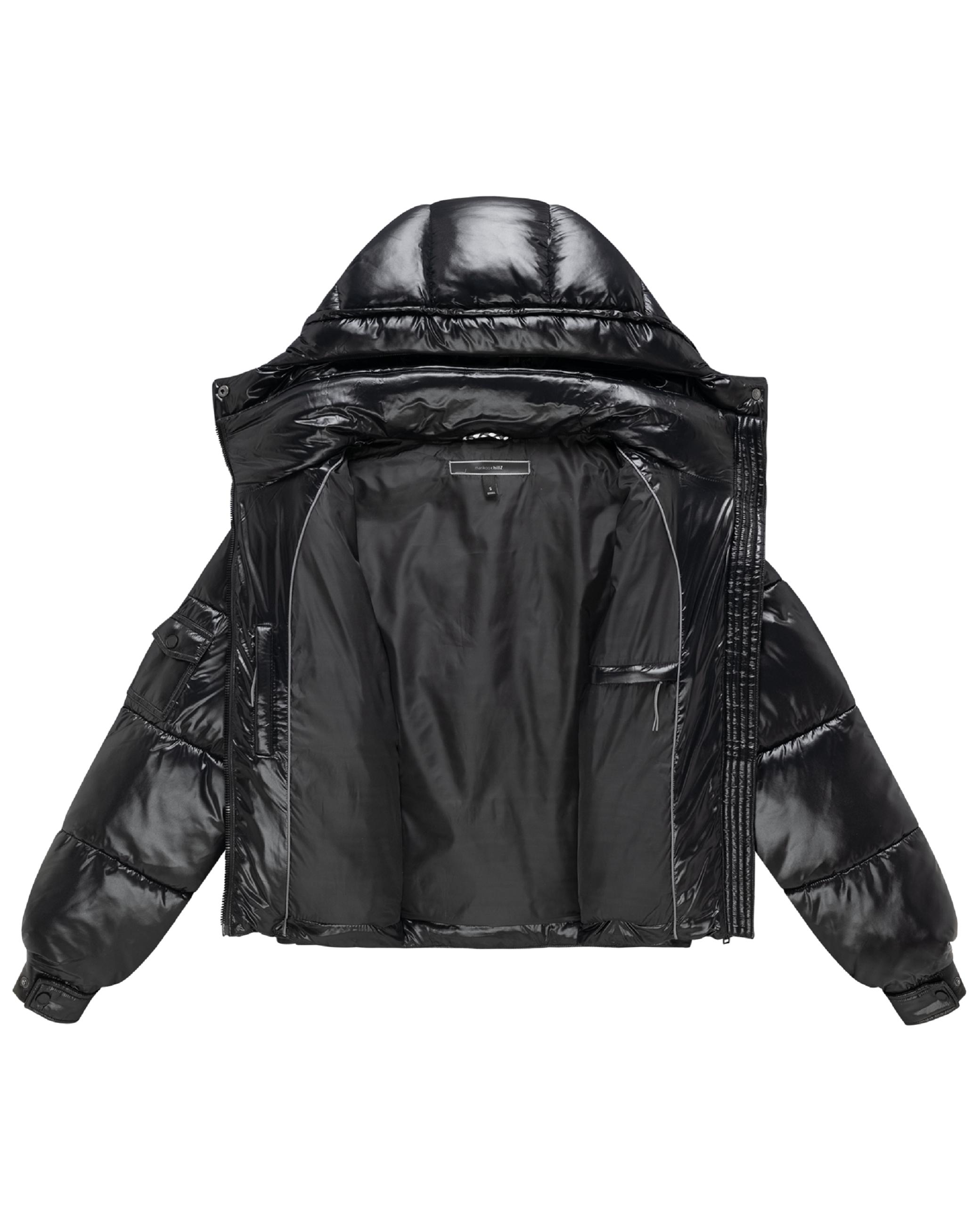 Matt schimmernde Steppjacke mit abnehmbarer Kapuze "Glimini 16" Black