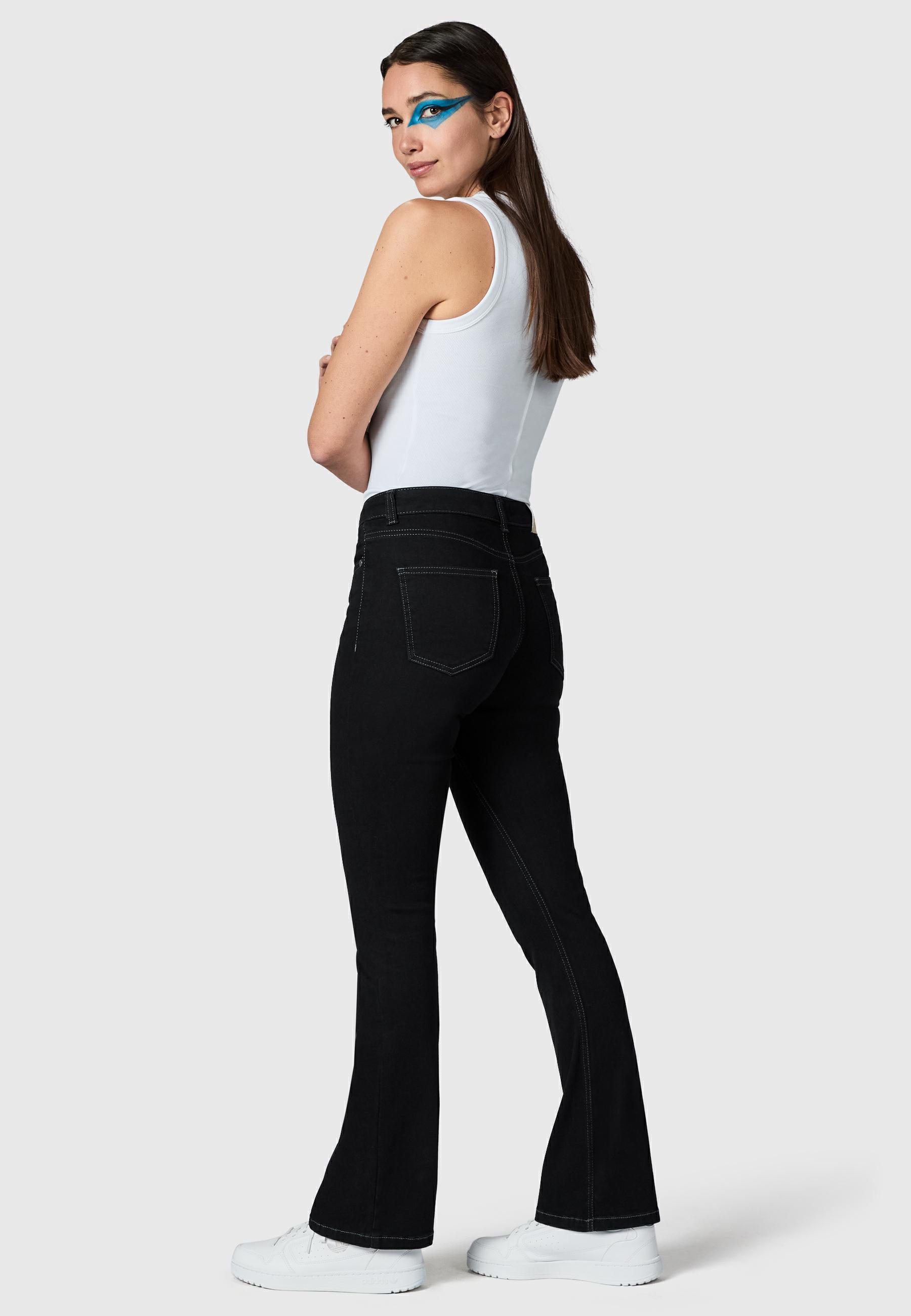 Lange Jeans "Zenita" Bootcut Fit Gamma Black