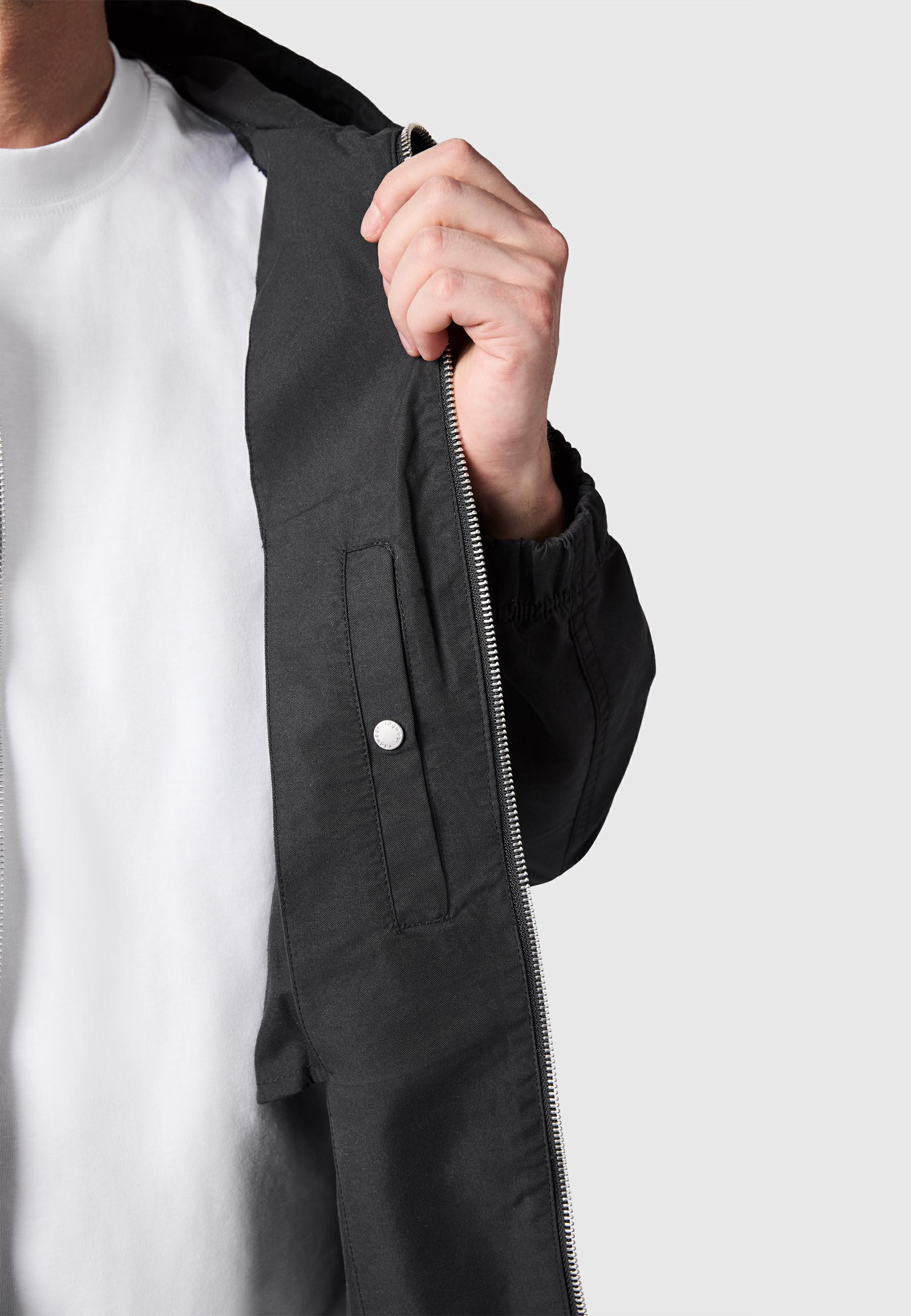 Leichte Übergangsjacke mit verstellbarer Kapuze "Roog YOUMODO" Black