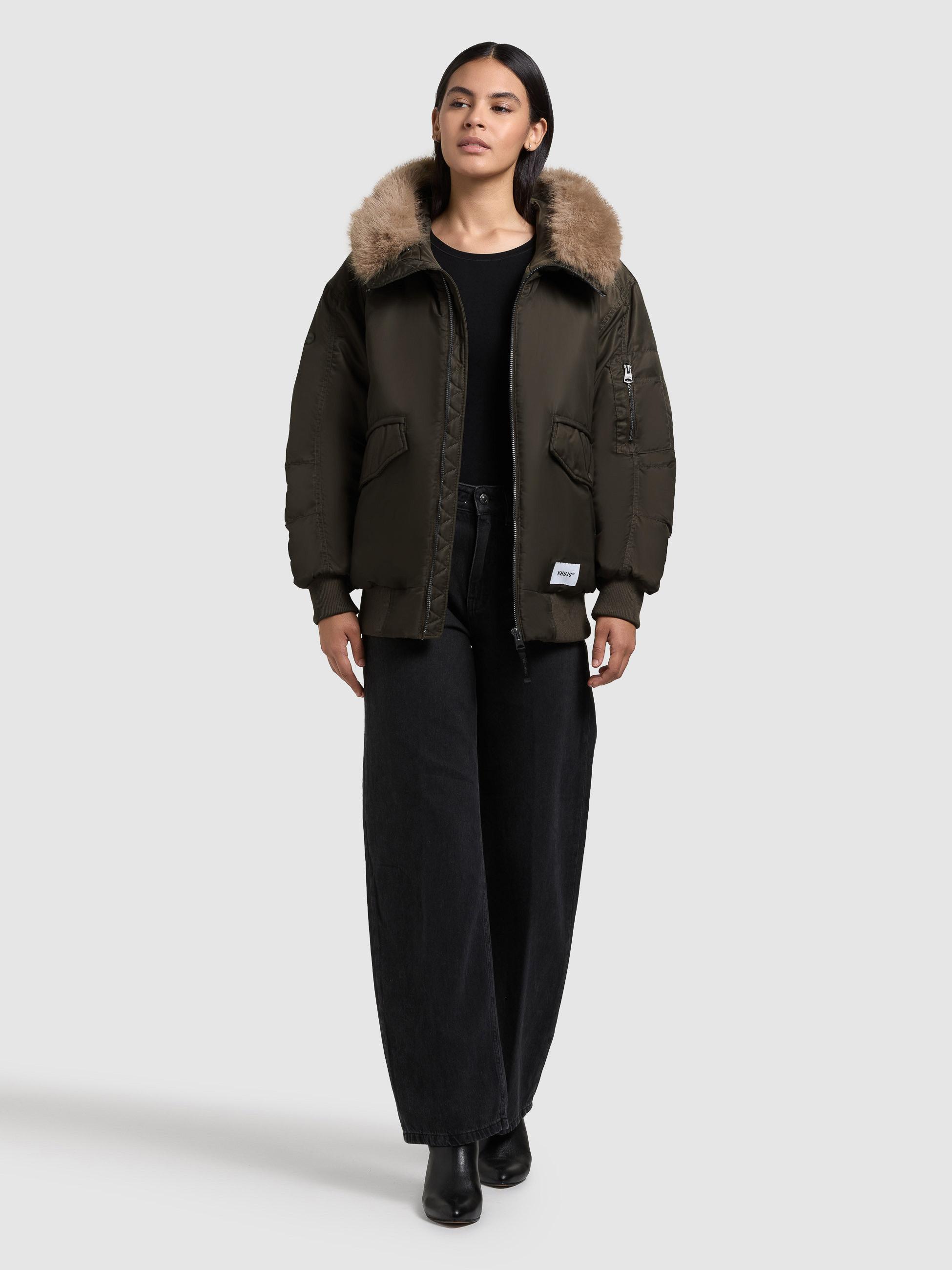 Warme Bomberjacke mit Kunstpelz-Besatz "Cela" Forest Green