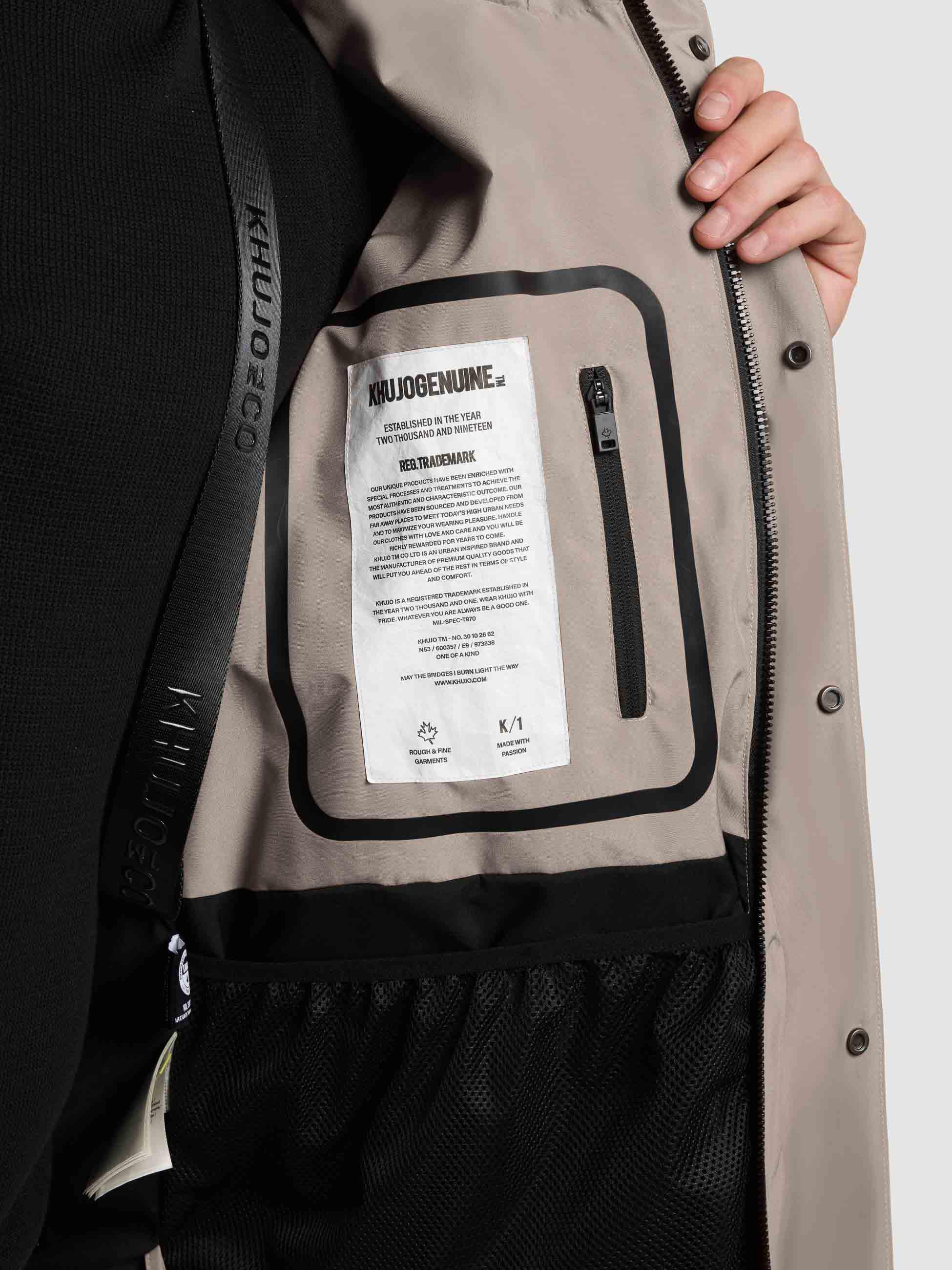 Winterjacke mit Kapuze und gesteppten Ärmeln "Dave" Greige