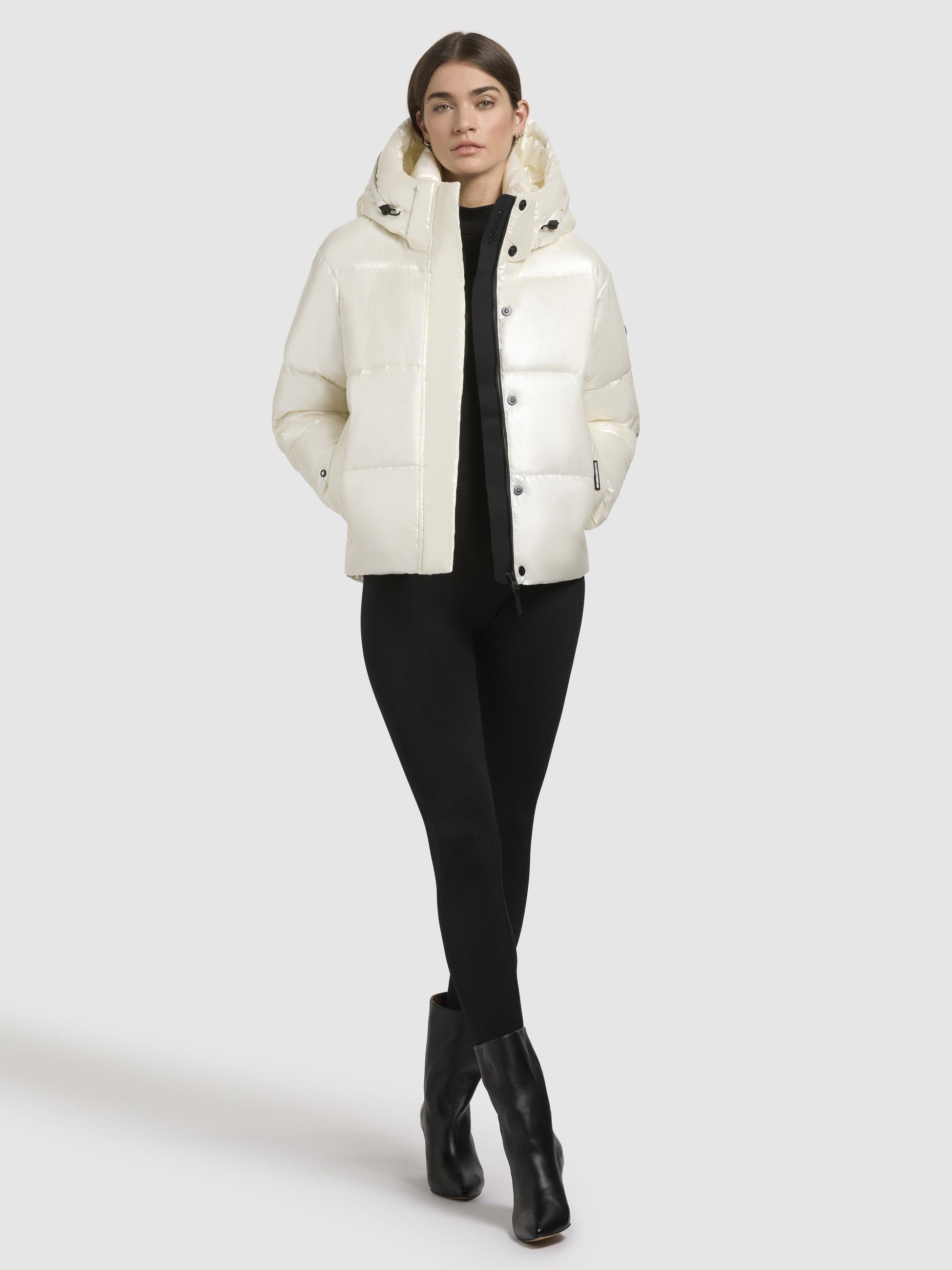 Glänzende kurze Winter Steppjacke "Devina Shiny-YM" Off White