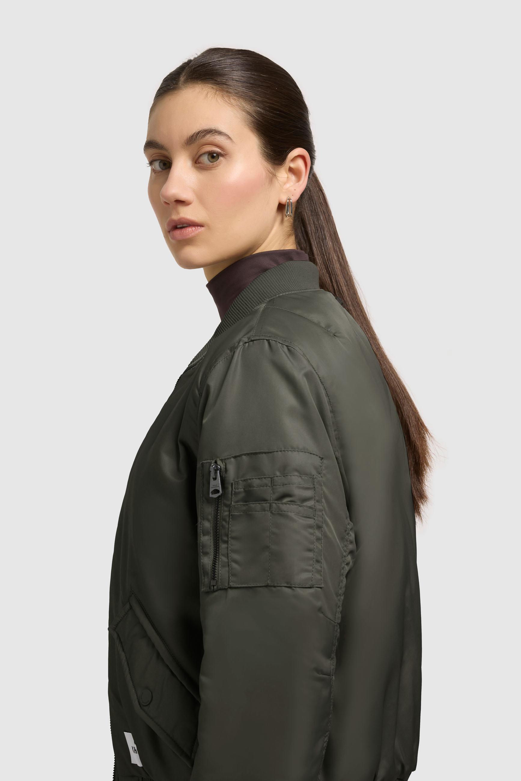 Seidig glänzende Bomberjacke "Kasia" Sage Green