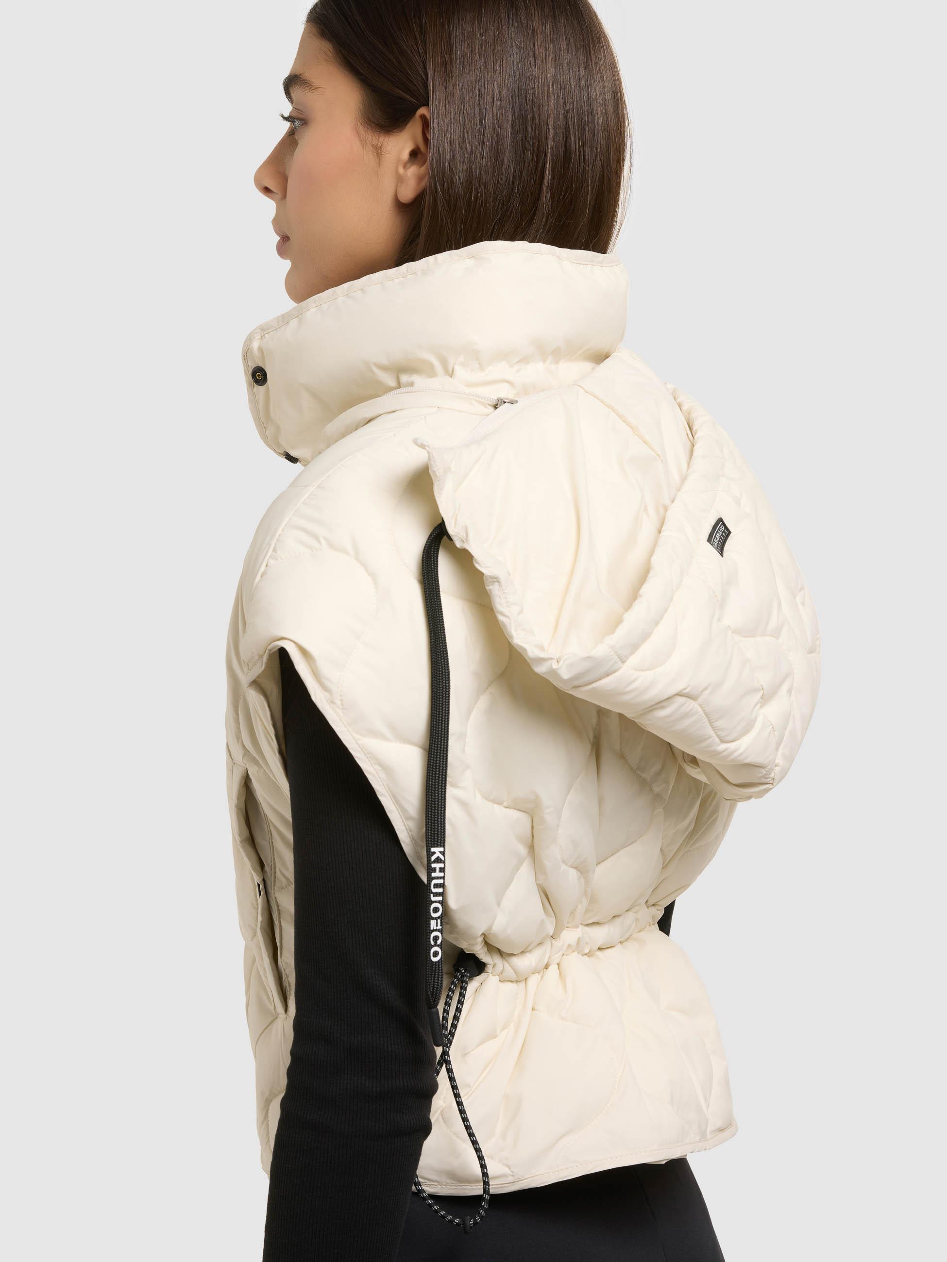 Kurze leicht Steppweste mit Kapuze "Ninga" Offwhite
