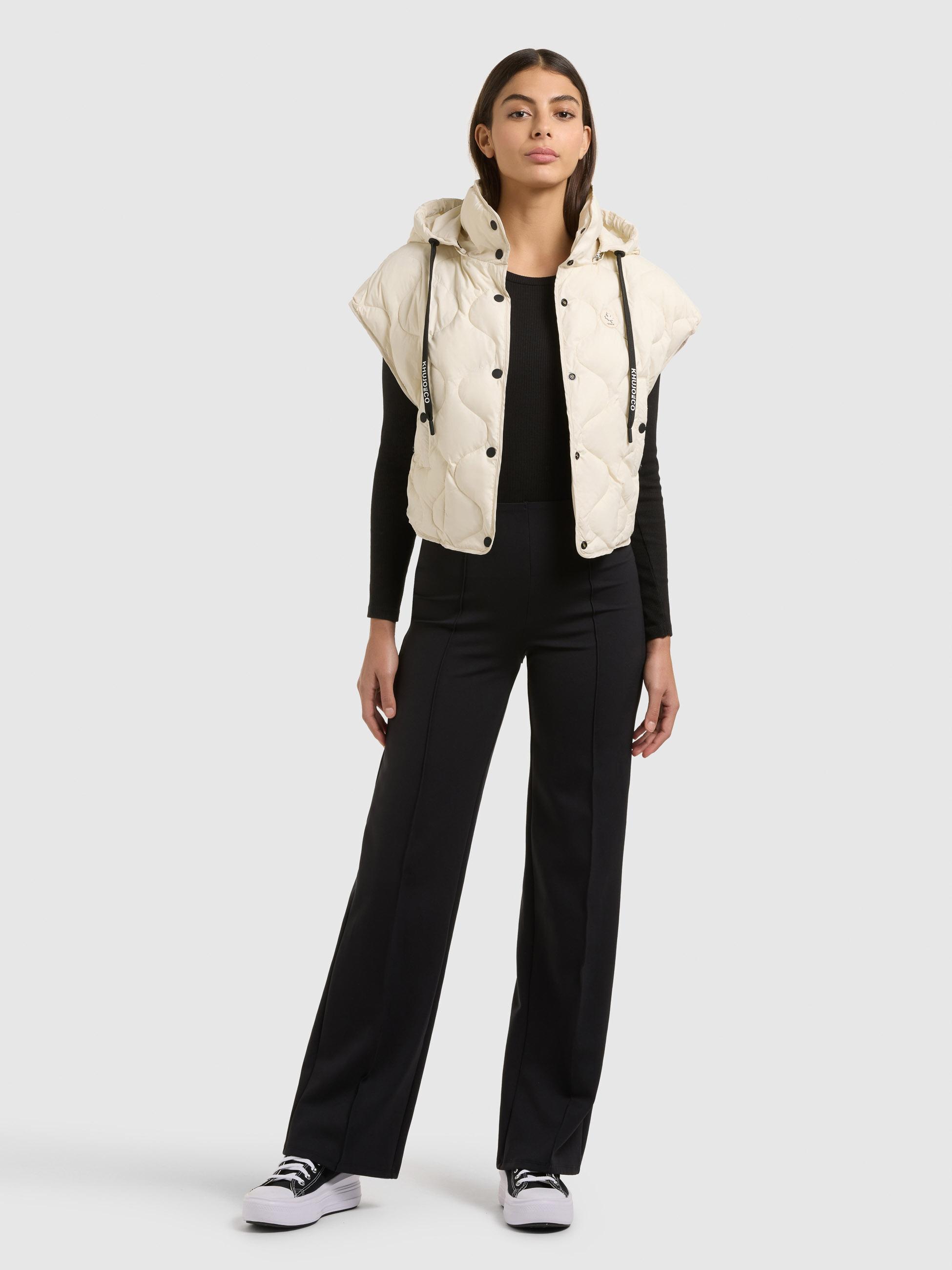 Kurze leicht Steppweste mit Kapuze "Ninga" Offwhite