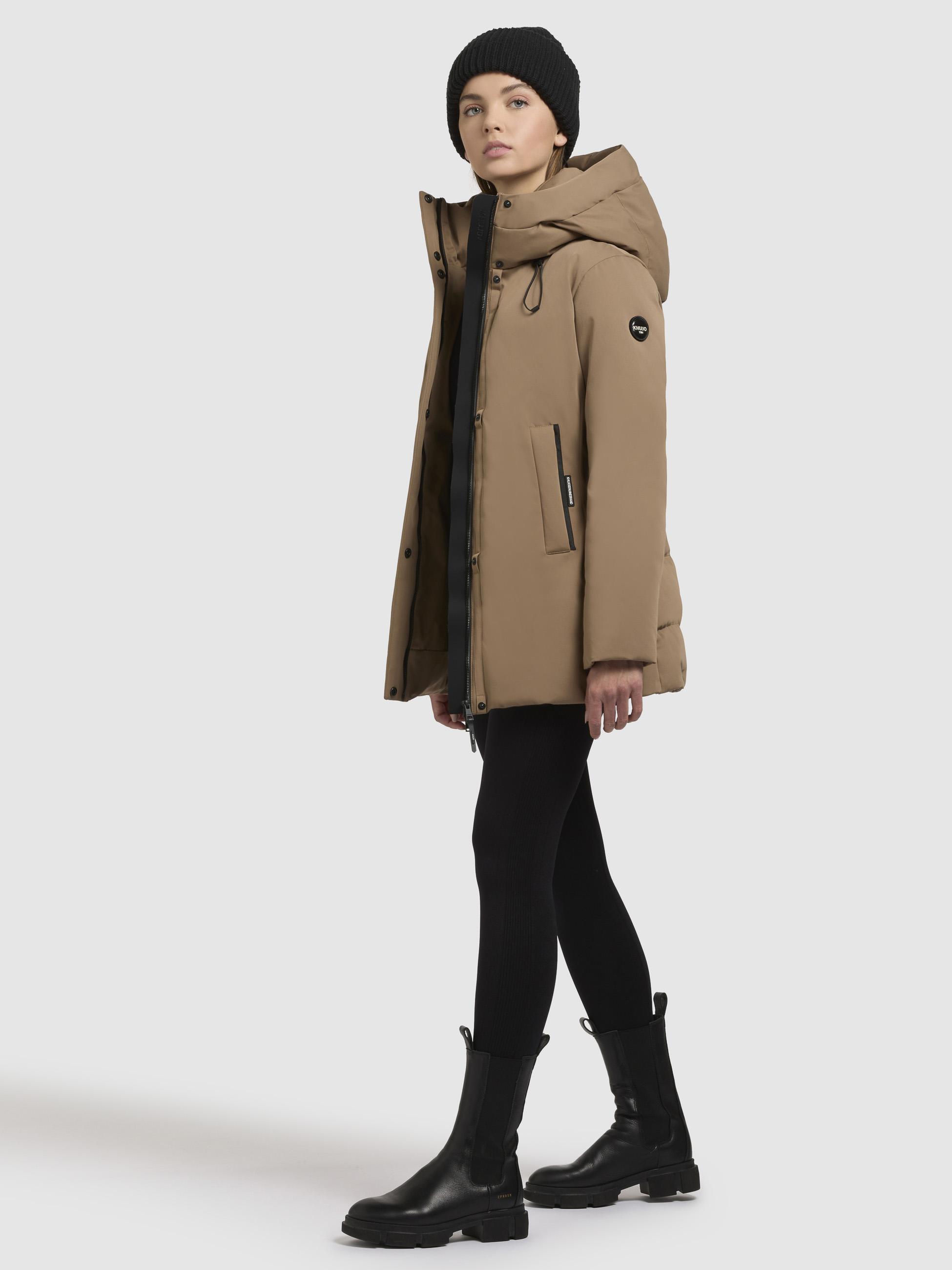 Warme Winterjacke mit gesteppter Rückseite und innenliegenden Trägern "Palla-YM" Indian Nougat