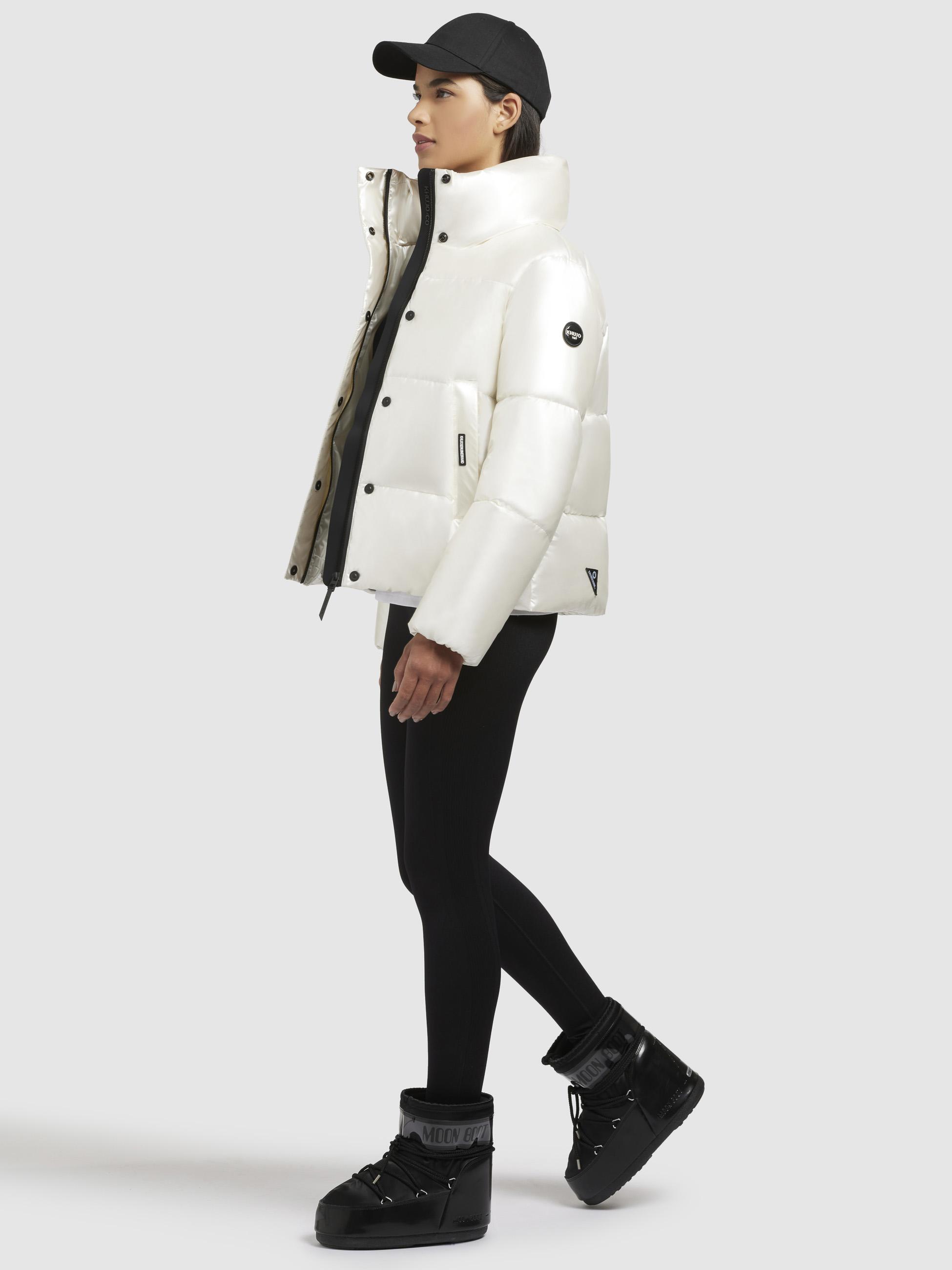 Glänzende Winter Steppjacke "Rinja Shiny" Off White