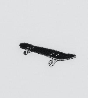 Boxy T-Shirt mit Skateboard-Stickerei "Samms I Gots YOUMODO"